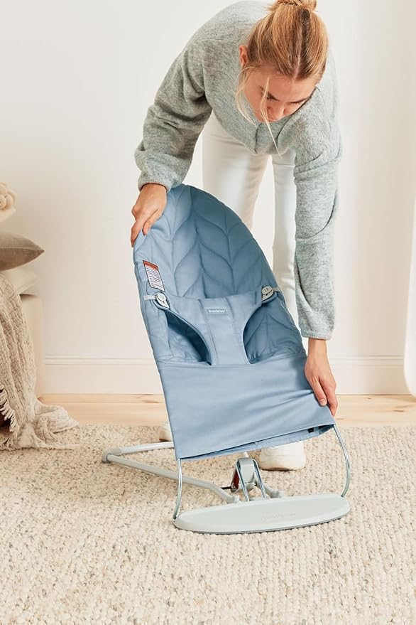BabyBjörn Bouncer Bliss, Blue, Woven, Petal Quilt | 2-in-1 Adjustable Baby Bouncer Seat and Toddler Chair, Newborn to Toddler (8-29 lbs), 4 Positions, Lightweight & Portable