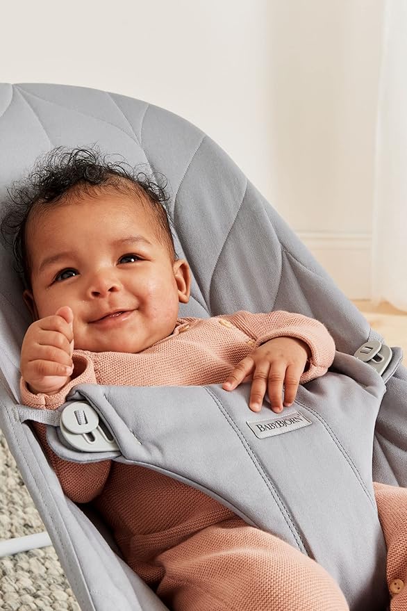 BabyBjörn Bouncer Bliss, Cotton, Petal Quilt, Light gray