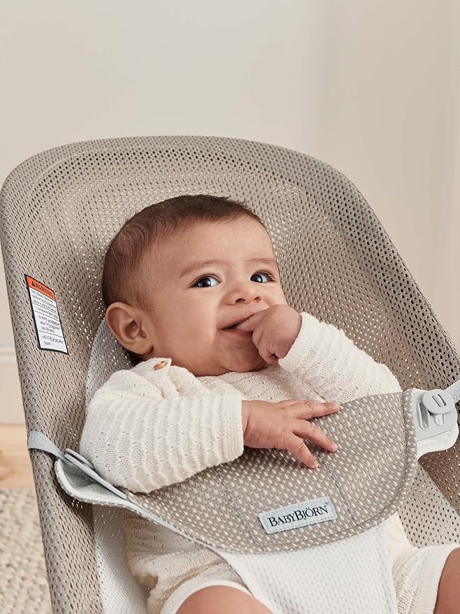 BabyBjörn Bouncer Balance Soft, Light Grey Frame, Mesh, Gray Beige/White (005144US)