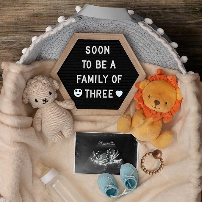 Baby Changing Basket - Portable Changing Pad for Dresser - Foldable Moses Basket for Babies - Includes Thick Pad, Felt Letter Board, Waterproof Pad Covers, Fleece Blanket, Cotton Carry Bag