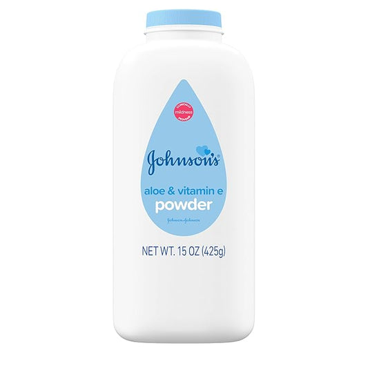 Johnson's Baby Powder with Naturally Derived Cornstarch, Aloe & Vitamin E for Delicate Skin, Hypoallergenic, Free of Parabens, Phthalates & Dyes for Gentle Baby Skin Care, 15 oz