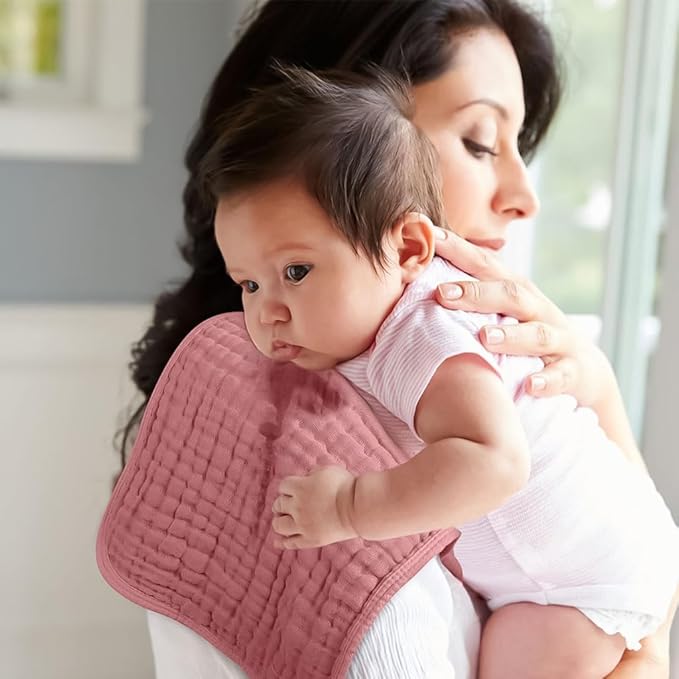 Portable Diaper Changing Station, Expandable Baby Diaper Bag, Compact Diaper Changing Travel Bag with Wet Wipe Pocket, Waterproof Baby Travel Station Set with 2 Bibs (Black)