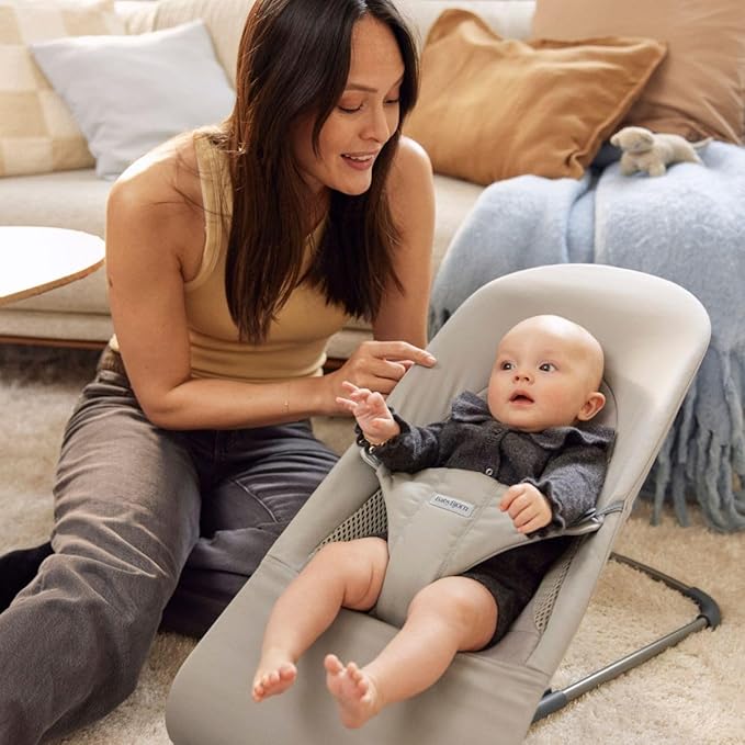 BabyBjörn Bouncer Balance Soft, Sand Gray, Woven/Jersey, Tri-Fabric | 2-in-1 Adjustable Baby Bouncer Seat and Toddler Chair, Newborn to Toddler (8-29 lbs), 4 Positions, Lightweight & Portable