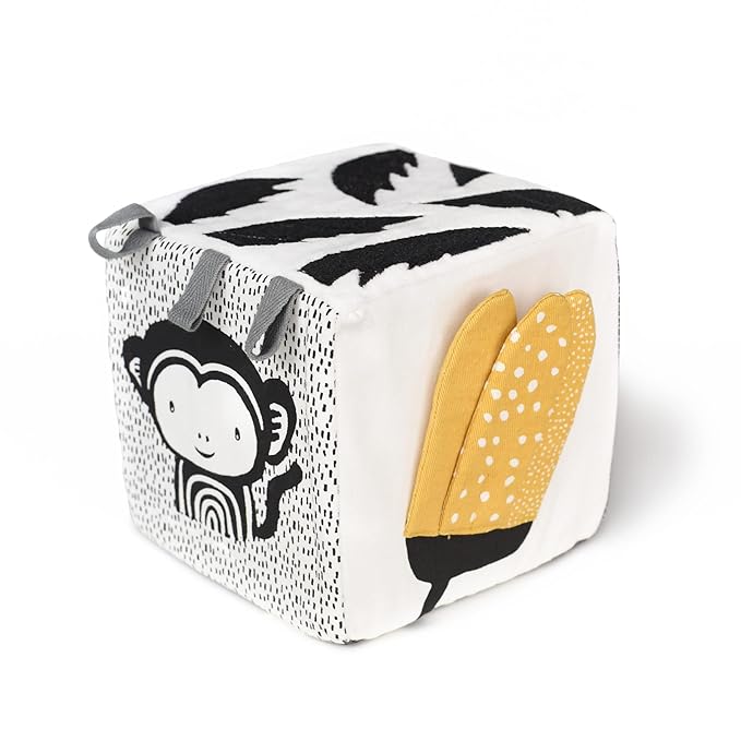 Wee Gallery Soft Block, Baby Sensory Toy with High-Contrast Graphics, Organic Soft Fabric Soft Blocks, Crinkle Flap and Textures, Tummy Time Activity for Babies and Toddlers - Jungle
