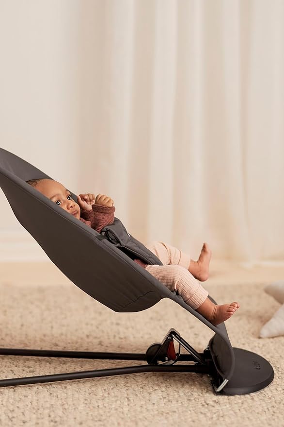 BabyBjörn Bouncer Balance Soft, Dark Gray, Woven/Jersey, Tri-Fabric | 2-in-1 Adjustable Baby Bouncer Seat and Toddler Chair, Newborn to Toddler (8-29 lbs), 4 Positions, Lightweight & Portable
