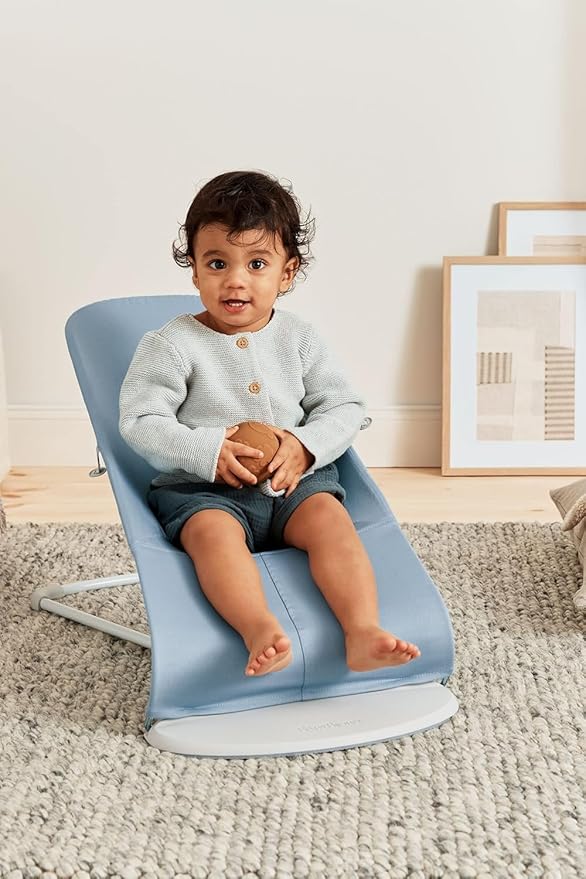 BabyBjörn Bouncer Bliss, Blue, Woven, Petal Quilt | 2-in-1 Adjustable Baby Bouncer Seat and Toddler Chair, Newborn to Toddler (8-29 lbs), 4 Positions, Lightweight & Portable