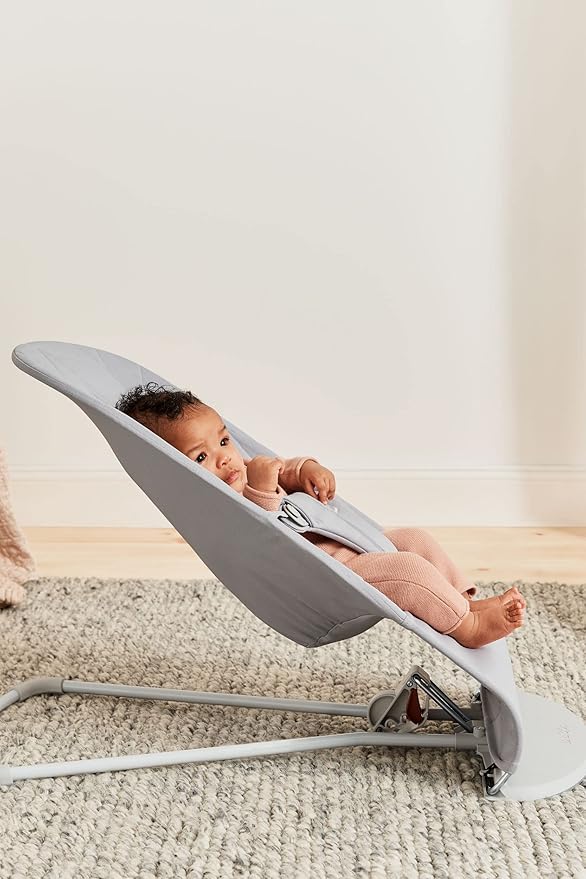 BabyBjörn Bouncer Bliss, Cotton, Petal Quilt, Light gray