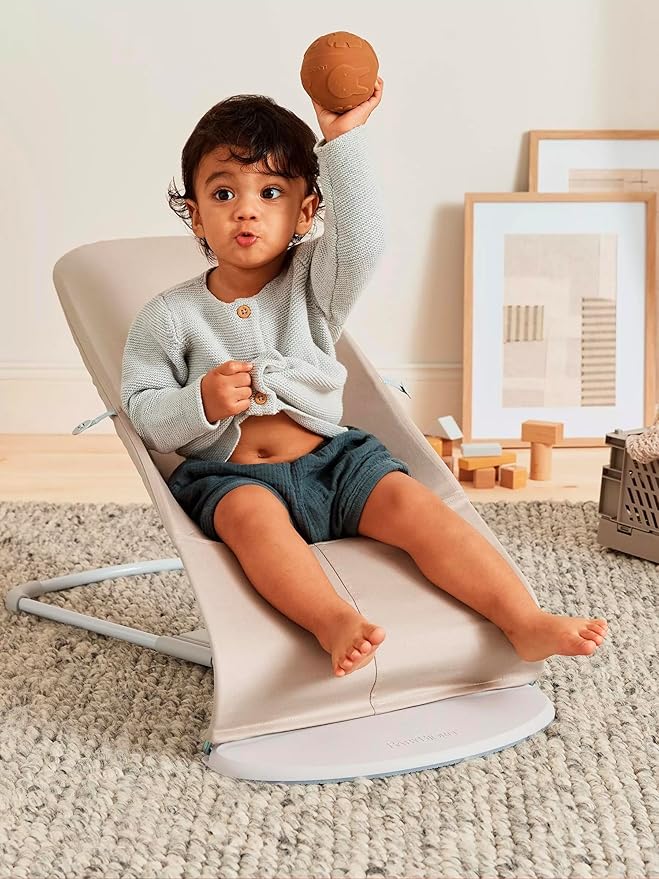 BabyBjörn Bouncer Balance Soft, Beige/Gray, Woven/Jersey | 2-in-1 Adjustable Baby Bouncer Seat and Toddler Chair, Newborn to Toddler (8-29 lbs), 4 Positions, Lightweight & Portable