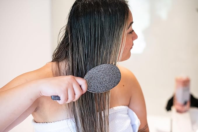 FRAMAR Glitter Hair Brush Detangler, Detangling Hairbrush For Women, Wet Hair Brush For Girls, Hair Detangler Brush, Wet Hairbrush, Hairbrushes, Girls Hairbrush Detangler, Reduces Frizz - Black