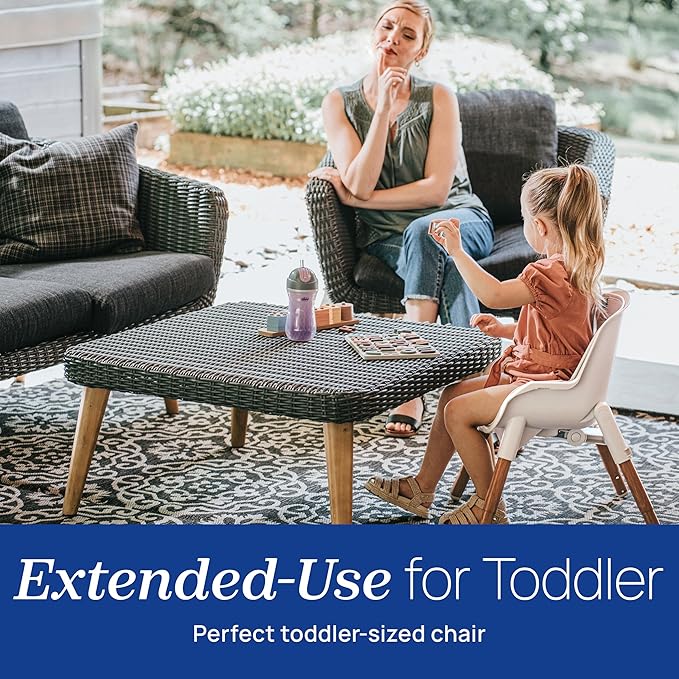 Chicco Zest LE 4-in-1 Folding High Chair, Feeding Chair, Toddler Chair and Youth Stool, Multi-Use Easy Clean High Chair | Crema/White